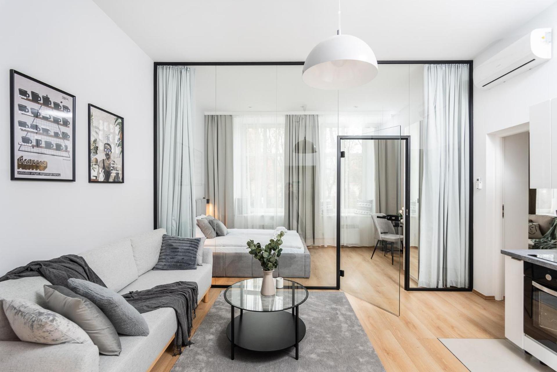 Modern Centrally Located Apartments - By Upstairs Kraków Exteriör bild