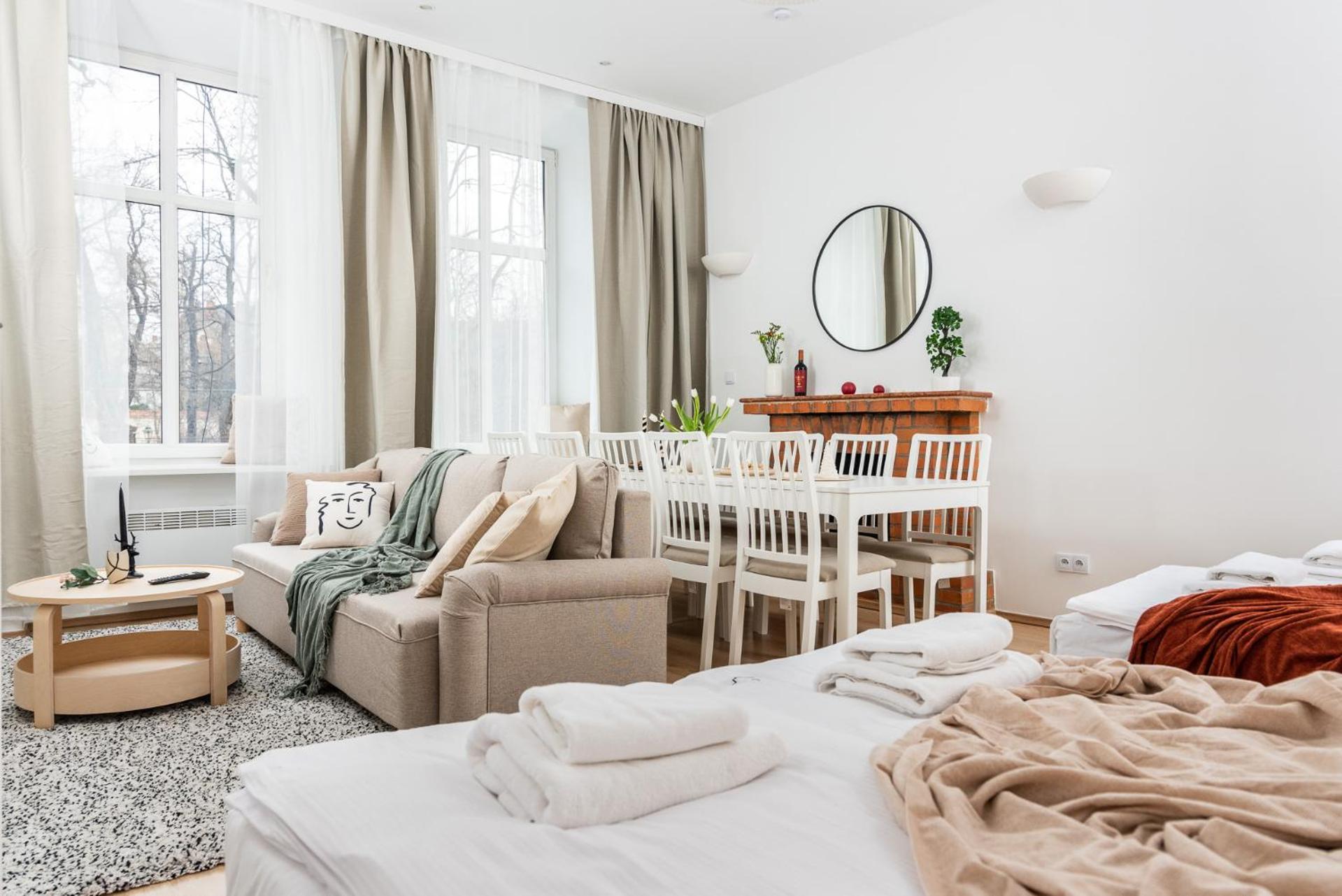 Modern Centrally Located Apartments - By Upstairs Kraków Exteriör bild