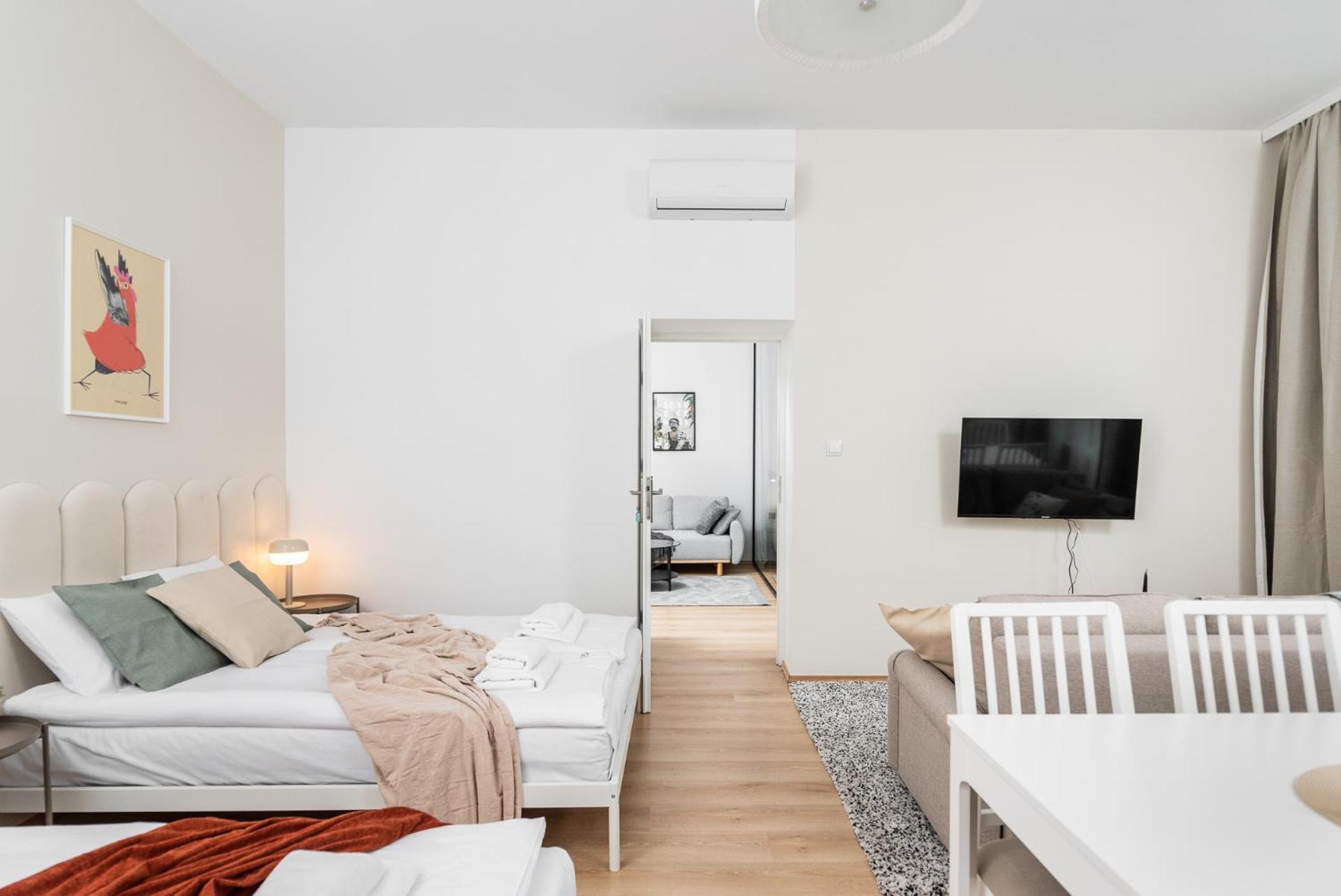 Modern Centrally Located Apartments - By Upstairs Kraków Exteriör bild